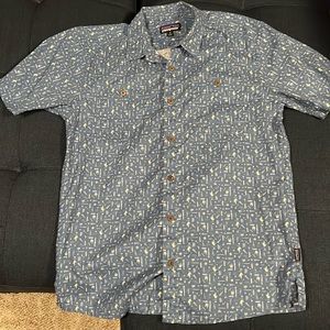 Patagonia short sleeve button up shirt